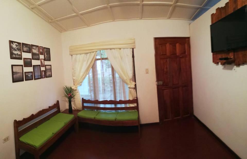 פאריטה Hotel La Isla מראה חיצוני תמונה